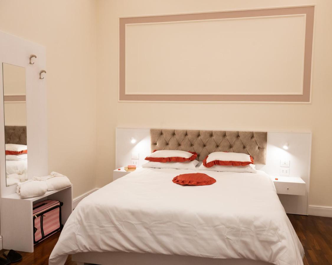 Bernini House Naples Hotell Eksteriør bilde
