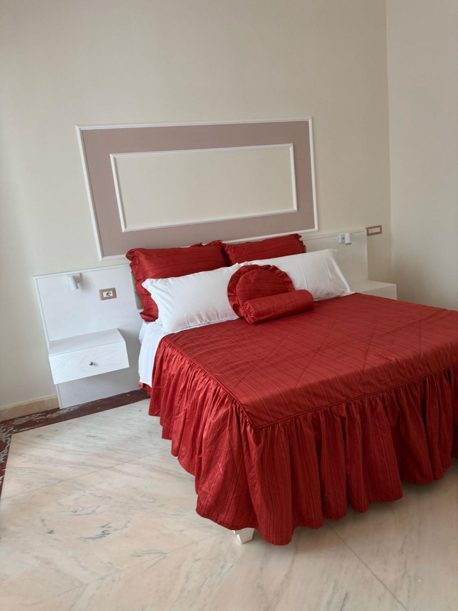 Bernini House Naples Hotell Eksteriør bilde